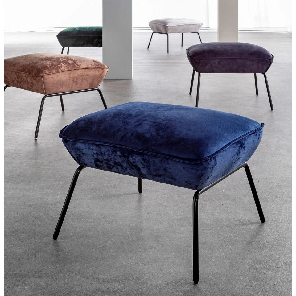 SCOTT - Voetenbankje - Velvet Poef - 57x54x40 Cm - Ideale Bijzet Poef - Insignia - Afbeelding 4